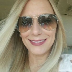 Meet your Posher, Robin